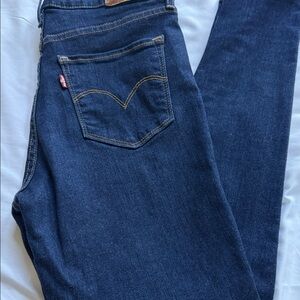 Levi's Women's Dark Indigo Skinny Jeans